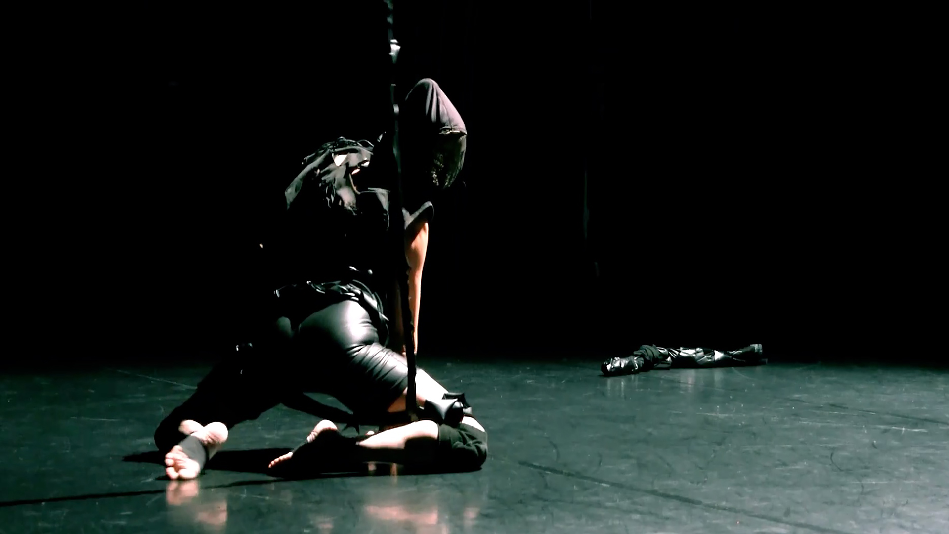 „Not (so) Human“ von Christine S. Bonansea